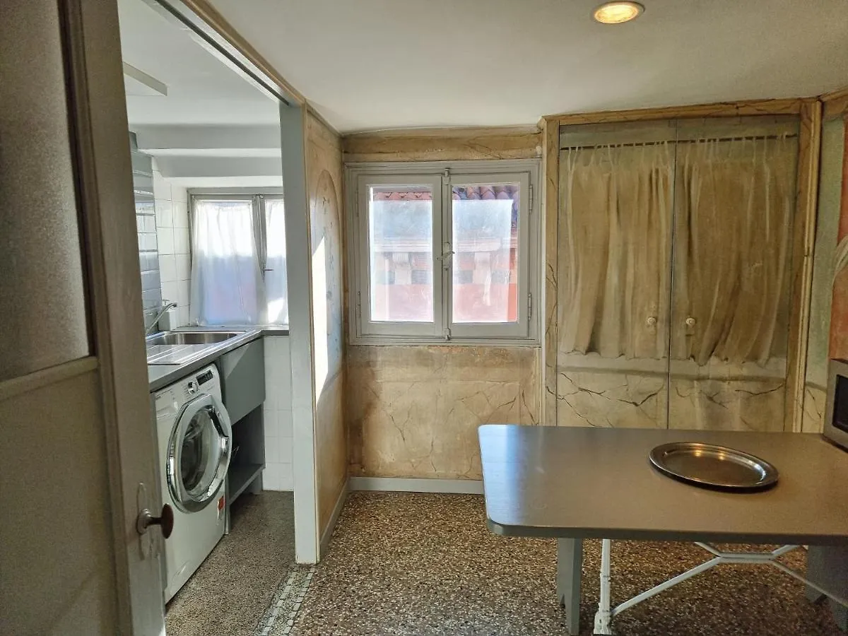 Venice San Marco Lovely Apartment For 5 Persons