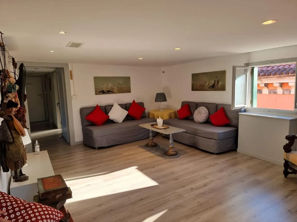 Venice San Marco Lovely Apartment For 5 Persons Italy